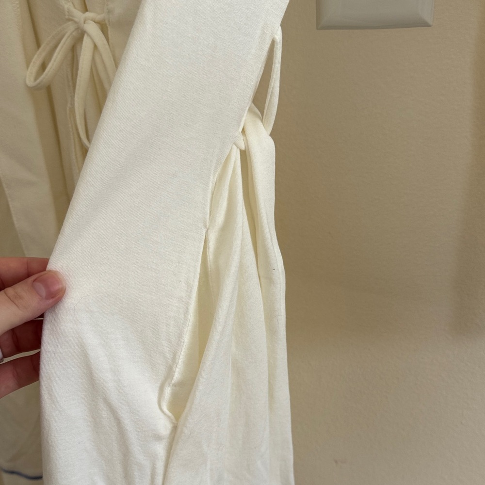White Bride Robe with Blue Lettering - Picture 8 of 8
